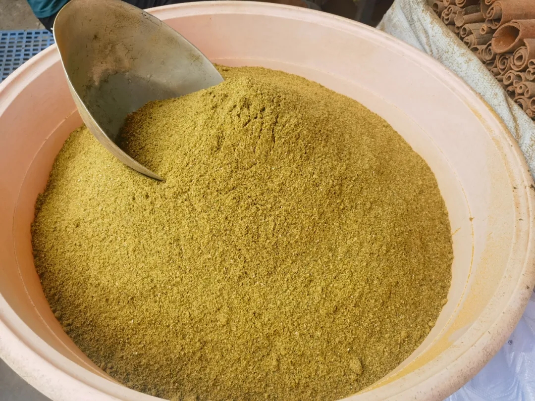 香迷糊了!孜然辣椒的灵魂碰撞,每一口都入魂~ 香迷糊了!孜然辣椒的灵魂碰撞,每一口都入魂~